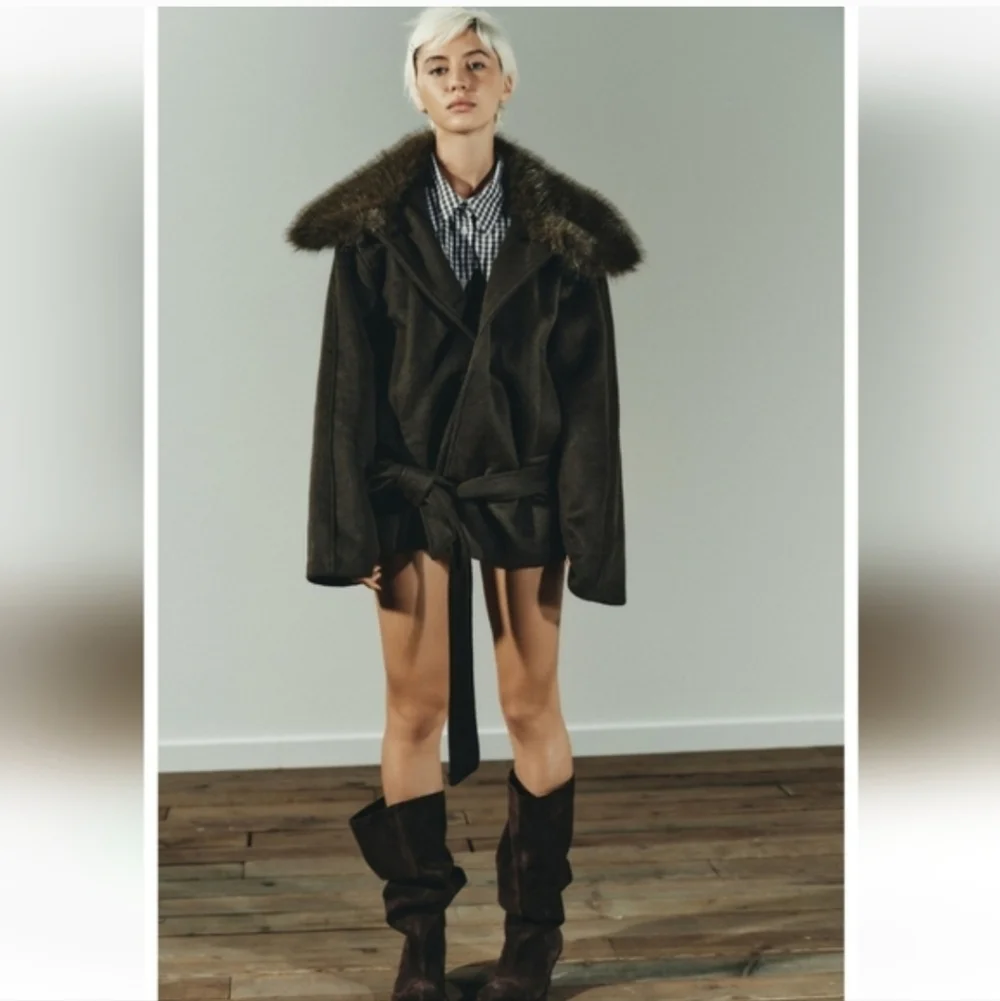 ZARA WOOL BLEND COAT WITH FAUX FUR COLLAR Size S_13